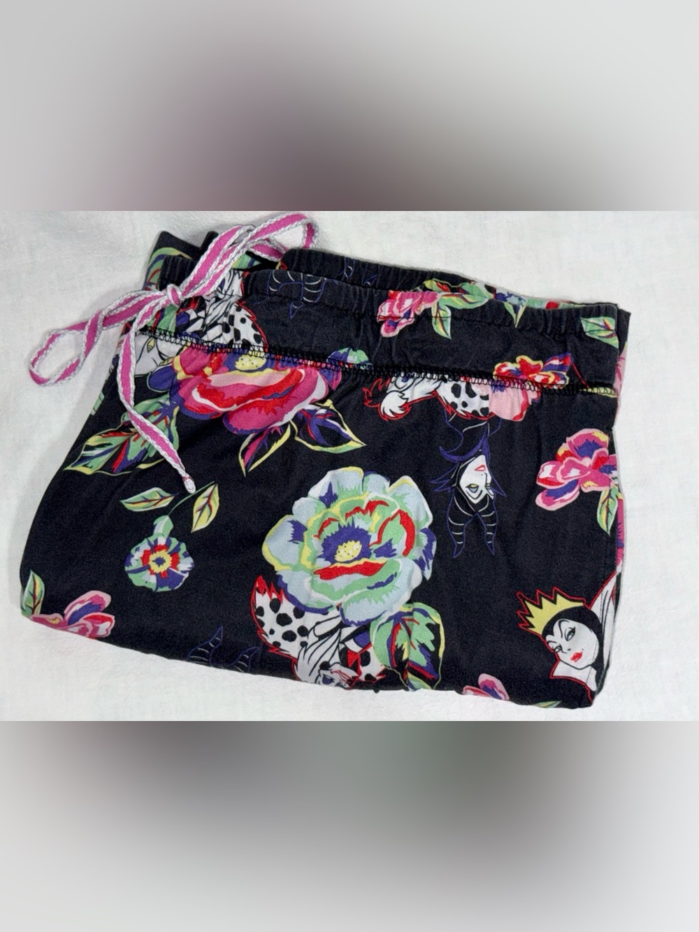 Disney Women’s Plus 3X (22W/24W) Villains Jogger Lounge Pants